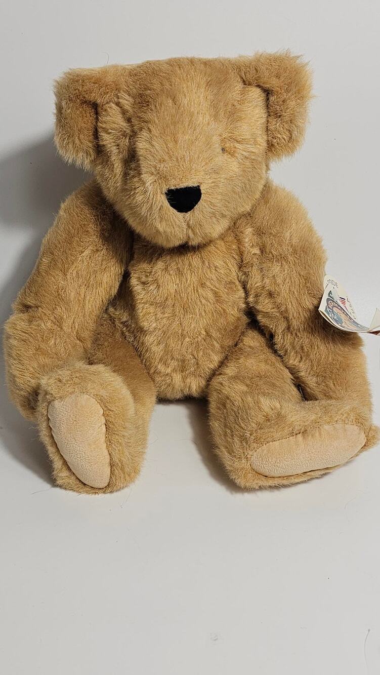 Original Vermont Teddy Bear 1992 with Tags